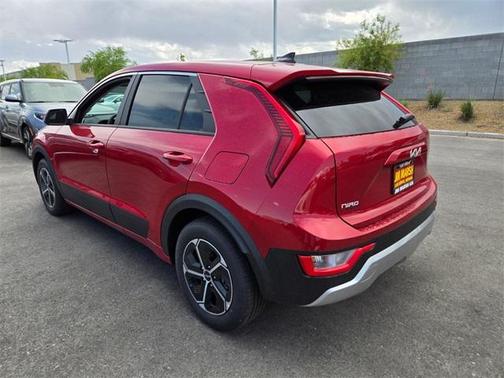 2025 Kia Niro LX