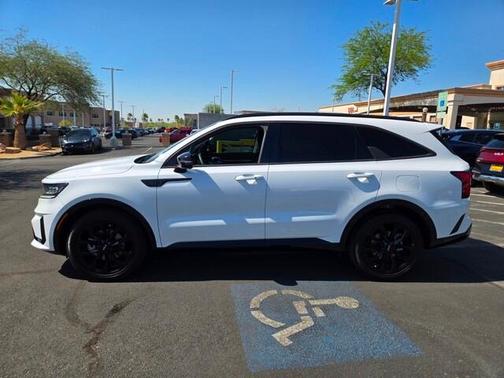2022 Kia Sorento SX