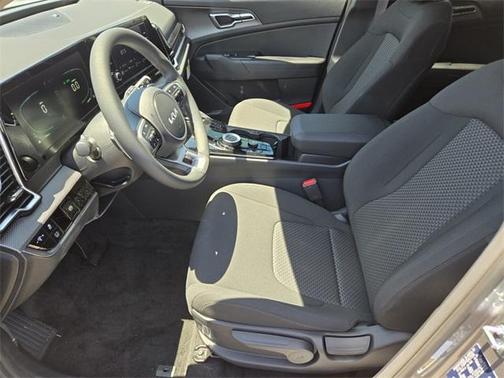 2025 Kia Sportage Hybrid LX