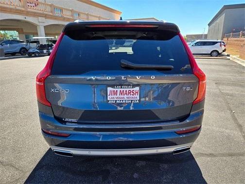 2020 Volvo XC90 T5 Momentum 7 Passenger