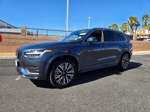 2020 Volvo XC90 T5 Momentum 7 Passenger