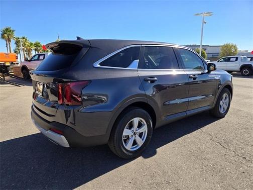 2026 Kia Sorento LX