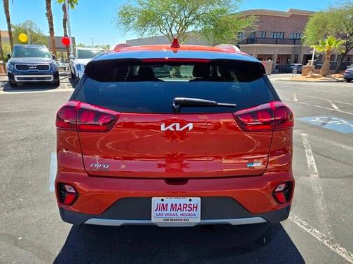 2022 Kia Niro LXS