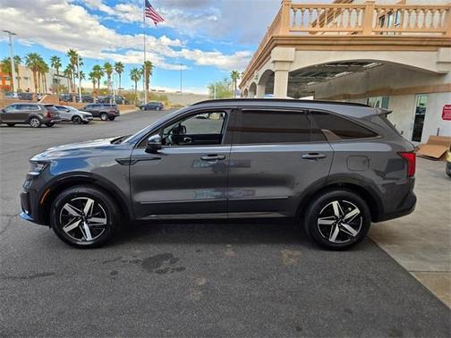 2022 Kia Sorento S