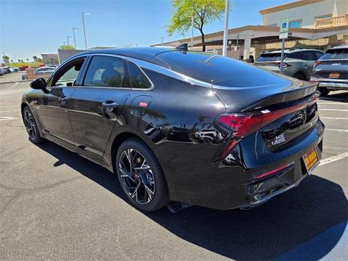 2025 Kia K5 GT-Line