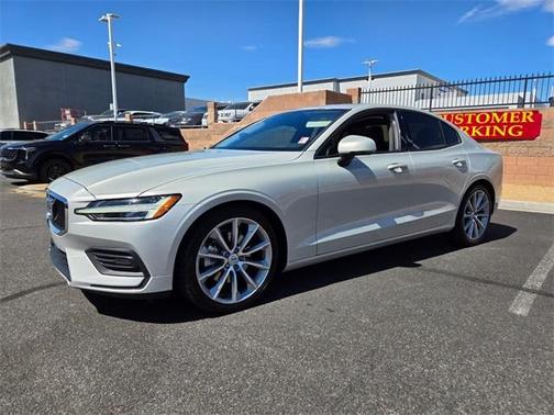 2019 Volvo S60 T5 Momentum