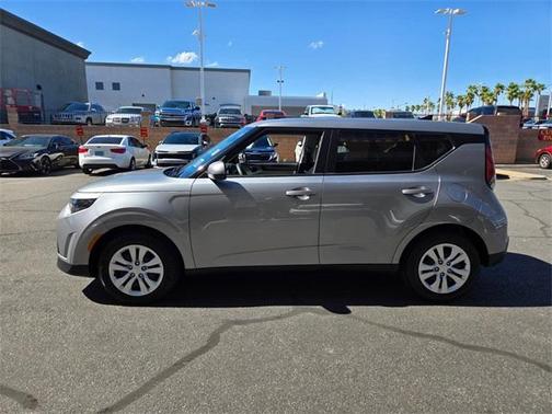 2024 Kia Soul LX
