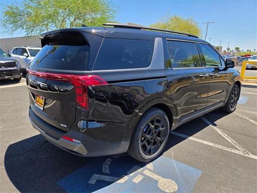 2025 Kia Carnival Hybrid SX