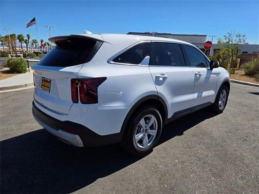 2026 Kia Sorento LX