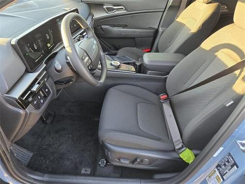 2026 Kia Sportage Hybrid S