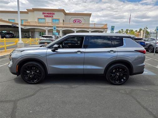 2022 Mitsubishi Outlander SE