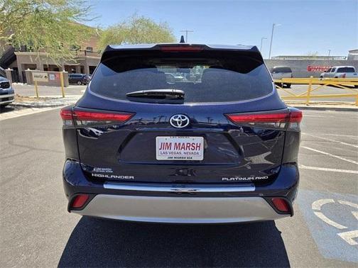 2021 Toyota Highlander Platinum