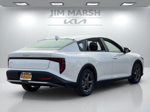 Snow White Pearl 2026 Kia K4 LXS