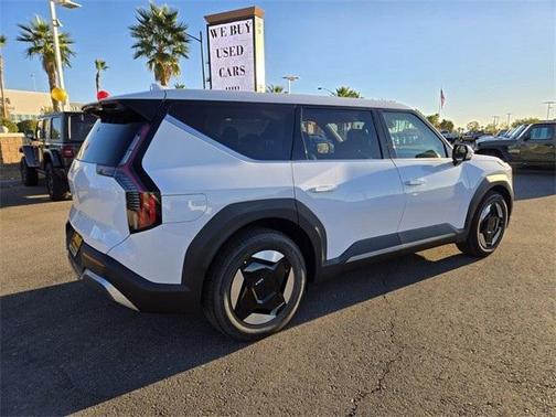 2026 Kia EV9 Light Short Range