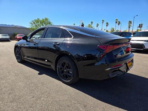 2026 Kia K5 LXS
