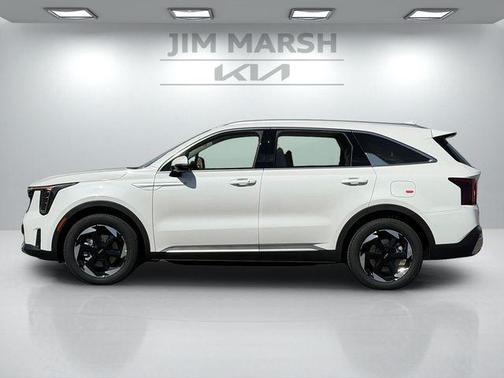Snow White Pearl 2026 Kia Sorento Hybrid EX