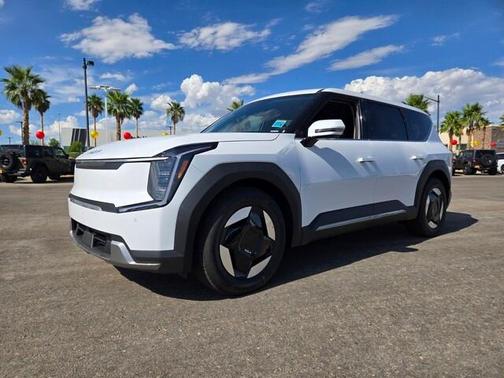 2026 Kia EV9 Light Long Range