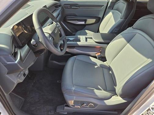 2026 Kia EV9 Light Long Range