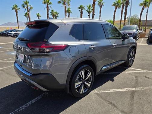 2022 Nissan Rogue SL
