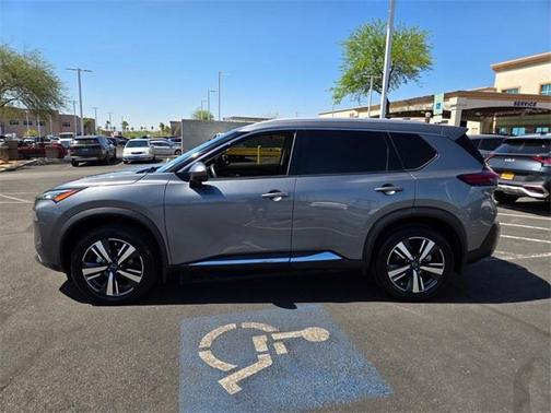 2022 Nissan Rogue SL