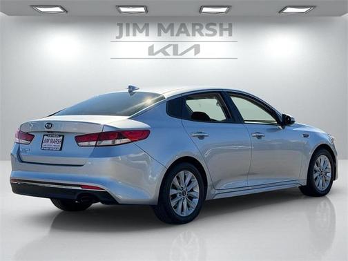 2017 Kia Optima LX