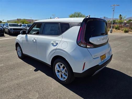 2025 Kia Soul LX