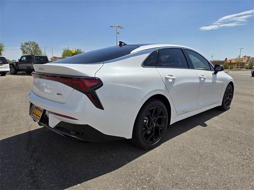 2026 Kia K5 GT-Line