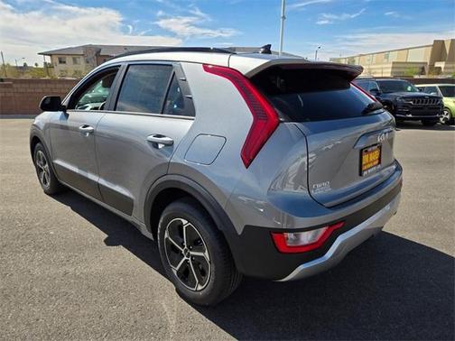 2025 Kia Niro LX