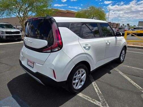 2023 Kia Soul S