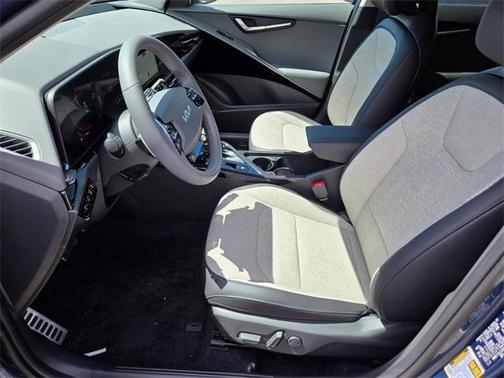 2025 Kia Niro SX Touring