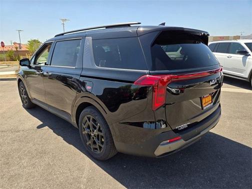 2025 Kia Carnival SX