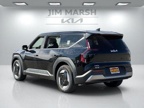 Ebony Black 2026 Kia EV9 Wind