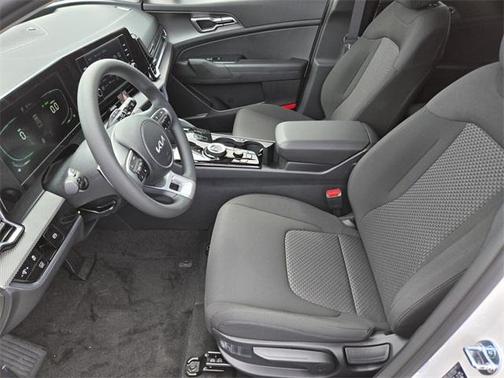 2025 Kia Sportage Hybrid LX