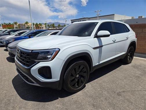 2024 Volkswagen Atlas Cross Sport 2.0T SE w/Technology