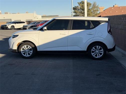 2024 Kia Soul LX