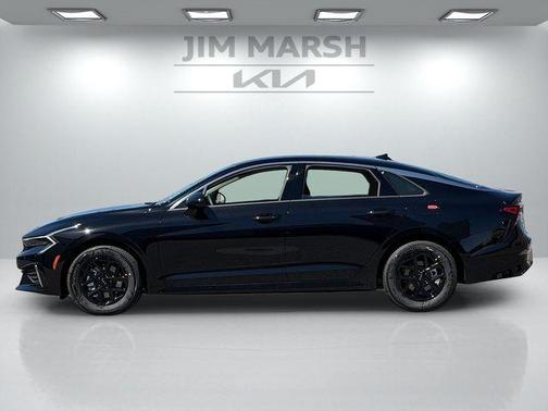 Aurora Black Pearl 2026 Kia K5 LXS