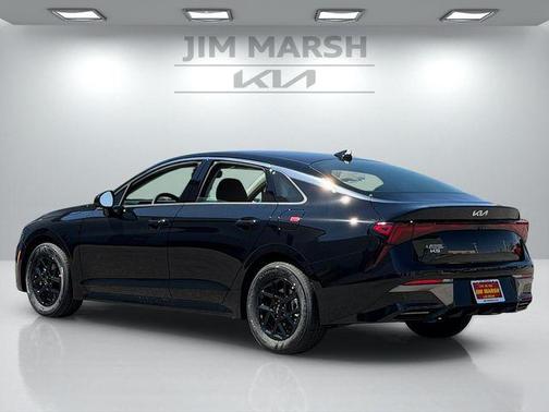 Aurora Black Pearl 2026 Kia K5 LXS