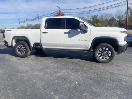 2024 Chevrolet Silverado 2500 Custom