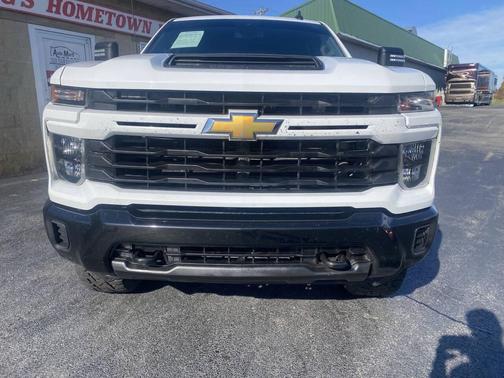 2024 Chevrolet Silverado 2500 Custom