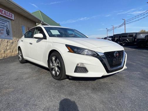 2022 Nissan Altima S FWD