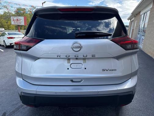 2024 Nissan Rogue SV