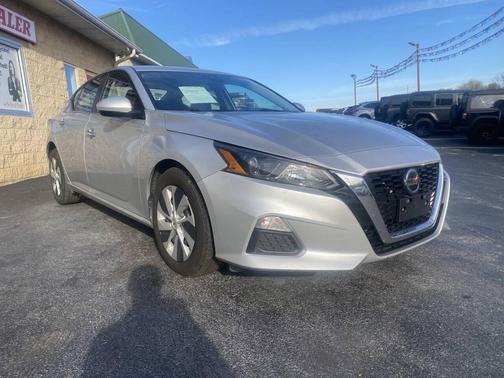 2022 Nissan Altima S FWD