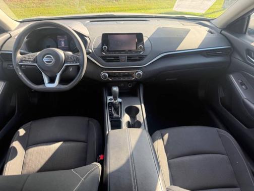 2022 Nissan Altima S FWD
