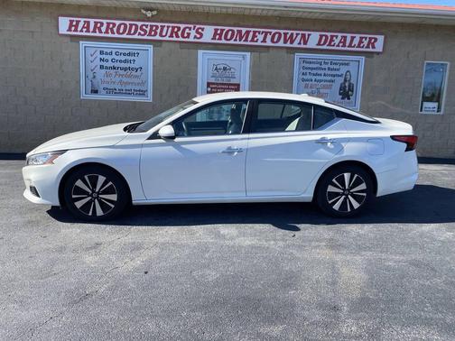 2022 Nissan Altima 2.5 SV