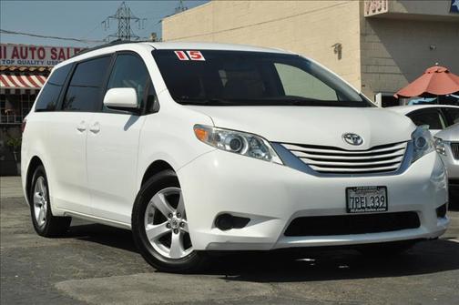 2015 Toyota Sienna LE