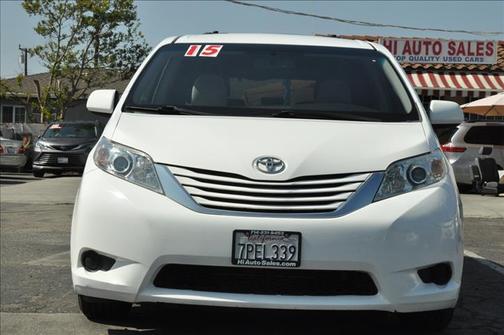 2015 Toyota Sienna LE