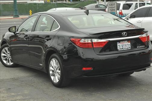 2015 Lexus ES 300h