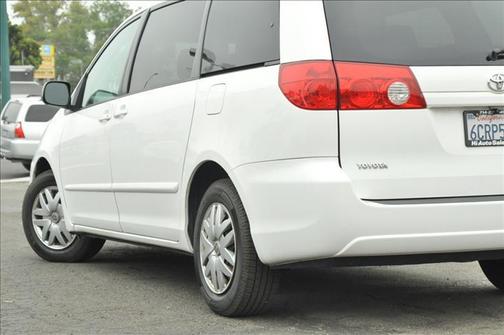2008 Toyota Sienna LE