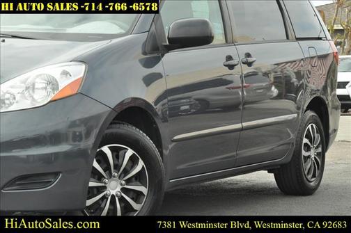 2010 Toyota Sienna LE