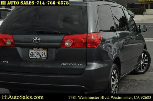 2010 Toyota Sienna LE